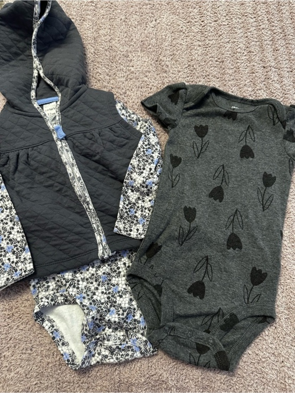 🌸 Carter’s Quilted Vest & Floral Bodysuit 12M + Bonus Bodysuit